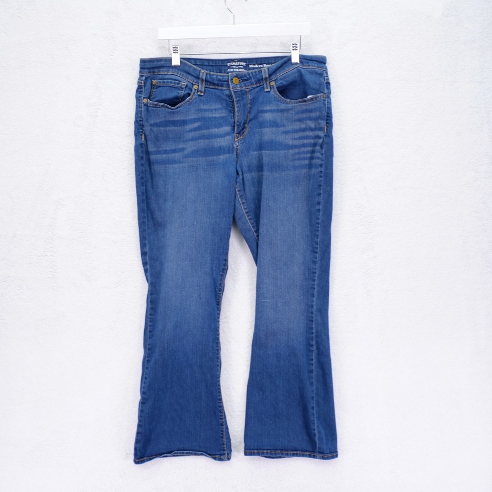 Levi' Strauss Signature Modern Bootcut Blue Denim Jeans 36 / 28.5 Mid Rise Women